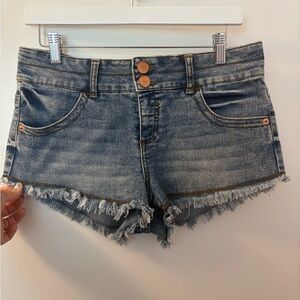 NOBO Women’s Frayed Hem Denim Shorts - Blue R 13/ W 16 Like New